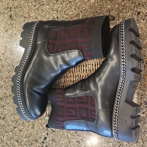 GUESS Boots Size 11 Womens